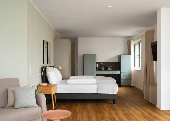 Limehome Vivenotgasse 4*