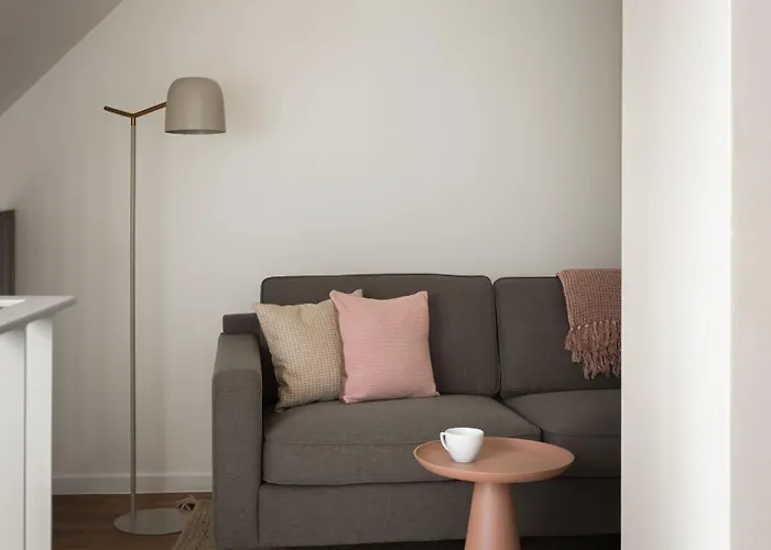 Limehome Vivenotgasse 4*